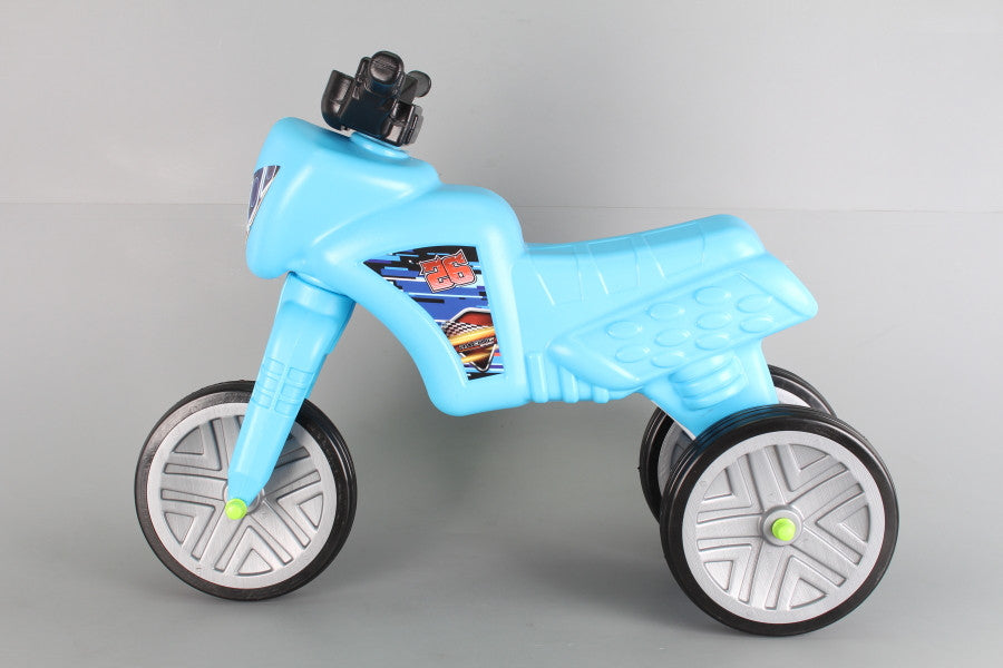 Пластмасова триколка - синя